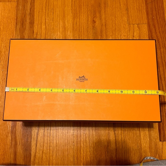 Hermes Gift Box - Picture 8 of 10